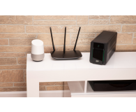 APC Back-UPS (750VA/410W, 4x FR, USB, AVR) - 592555 - zdjęcie 3